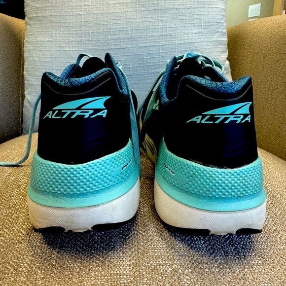 Alta Running Shoes Great Condition Size 10.5 Women's - Picture 4 of 4